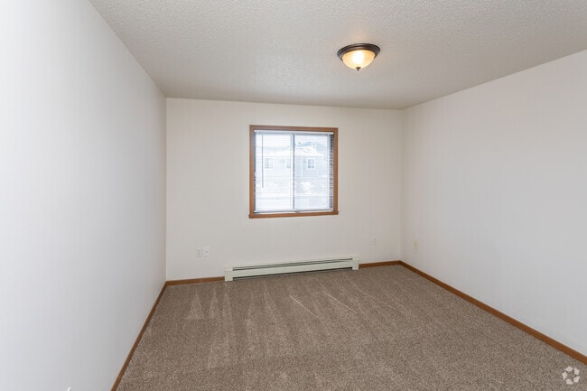 1BR, 1BA - 630SF - Brandy Hill Apartments
