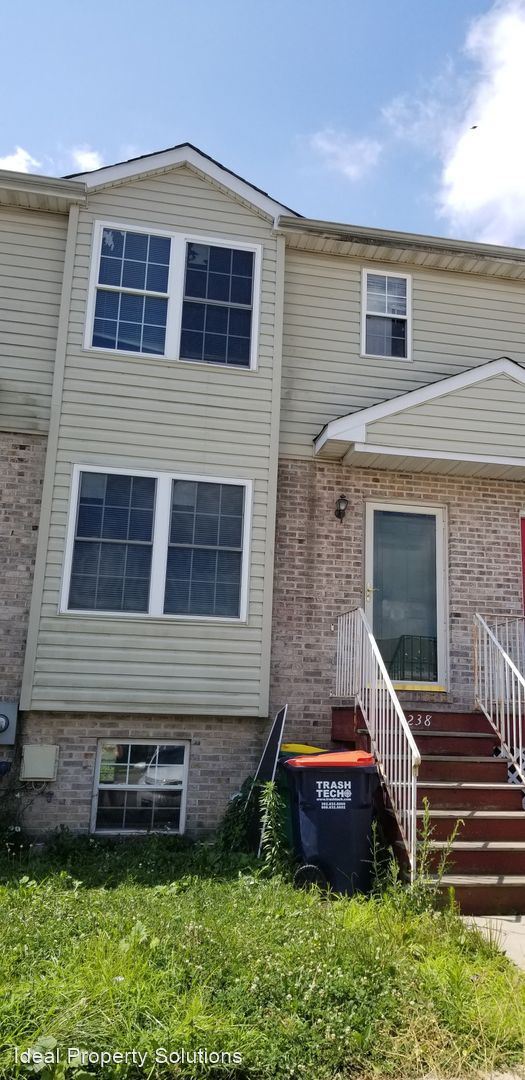 3 br, 2.5 bath House - 238 Vincent Circle - 3 br, 2.5 bath House - 238 Vincent Circle