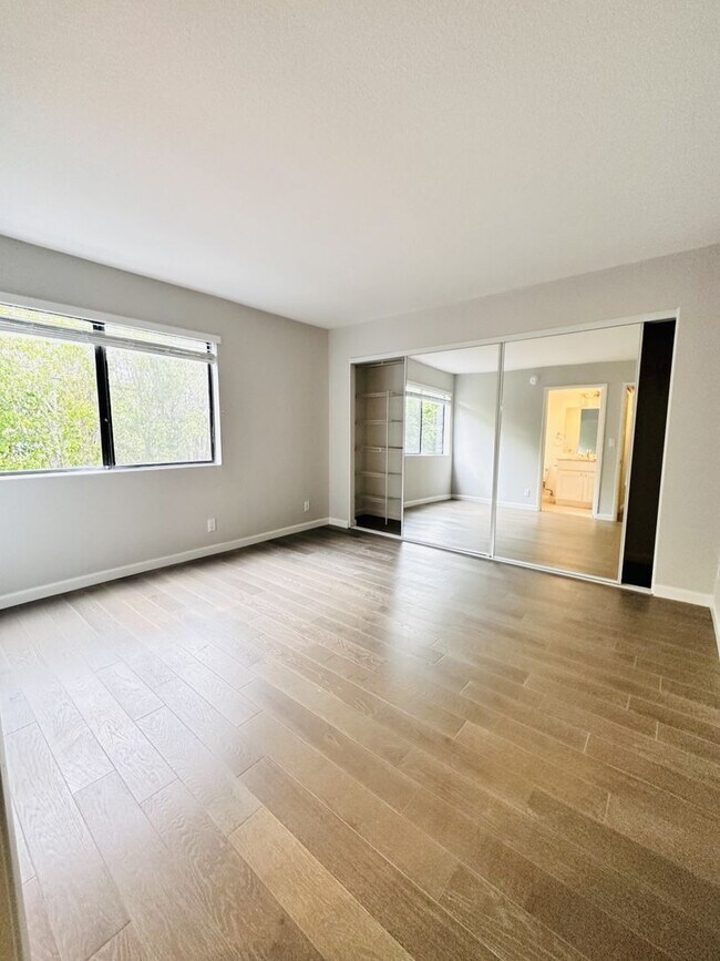 Photo - Bentley Apartments