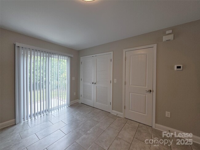 Photo - 420 Balfour Dr