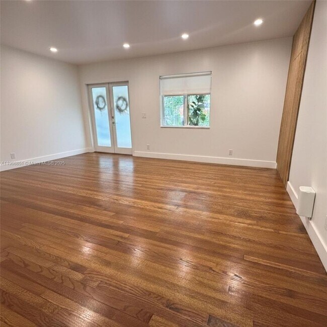 Photo - 1345 SW 60th Ct