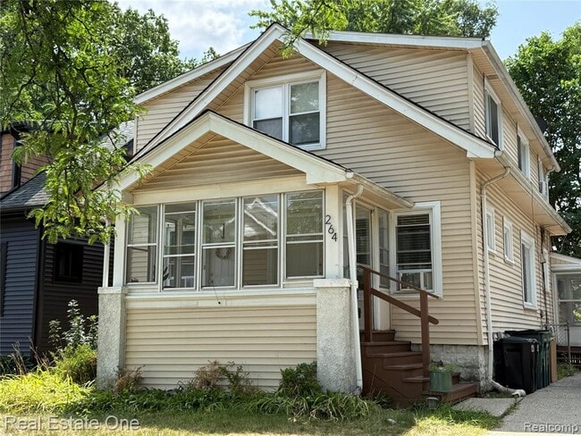Photo - 264 E Woodland St
