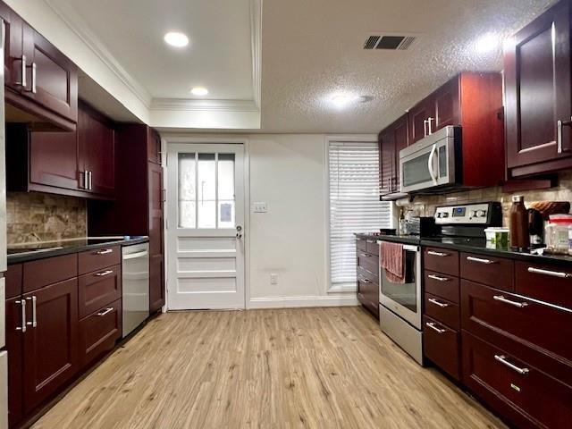 Photo - 698 Serramonte Dr