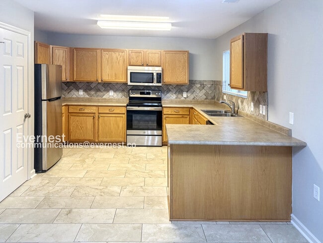 Photo - 193 Sagebrook Dr
