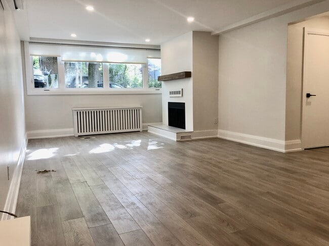 Photo - 218 Wheeler Av Unit Lower