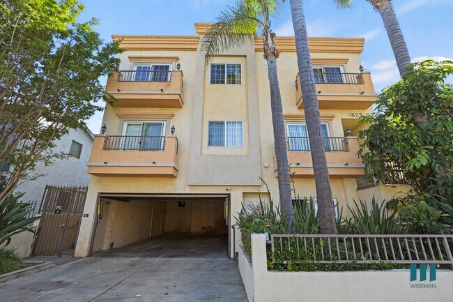 Vista de la acera de Brockton Townhomes - Brockton Townhomes by Wiseman