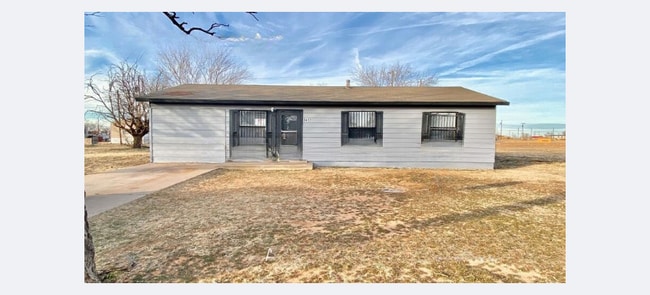 Building Photo - 3417 E 16th St Rental