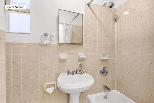 Photo - 648 Ninth Avenue 4FS