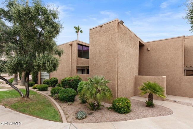 Photo - 7401 N Scottsdale Rd Apartamento Unidad 2