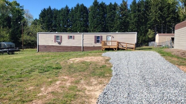 Building Photo - 124 Cove View Dr Rental