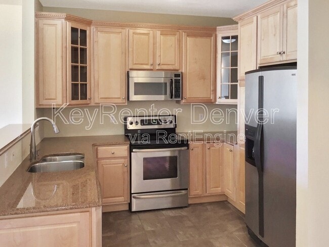 Photo - 2700 E Cherry Creek S Dr Unidad 314