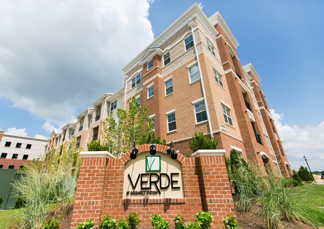 Verde at Greenbelt Station