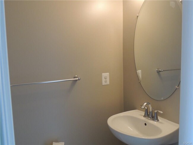 Photo - 20184 Whitaker Way