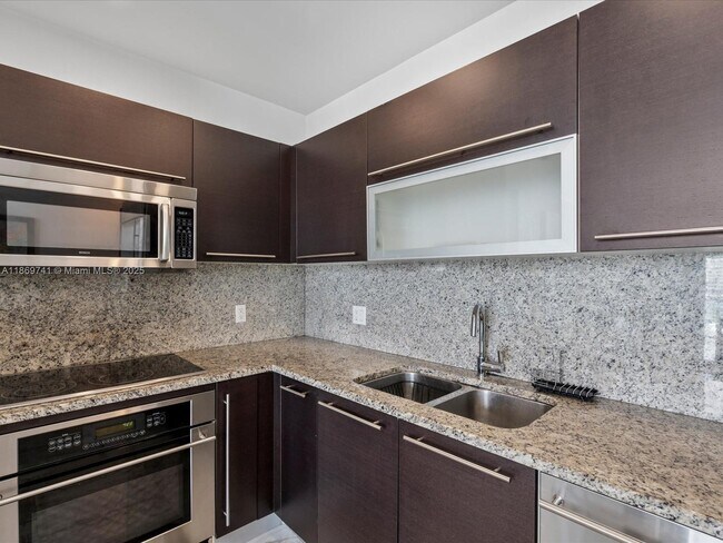 Photo - 950 Brickell Bay Dr Unit 5206