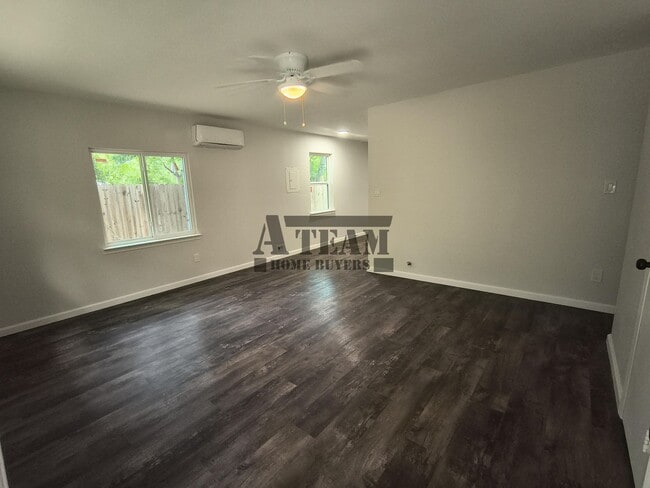 Photo - Cozy 2 Bed 1 Bath home for rent!