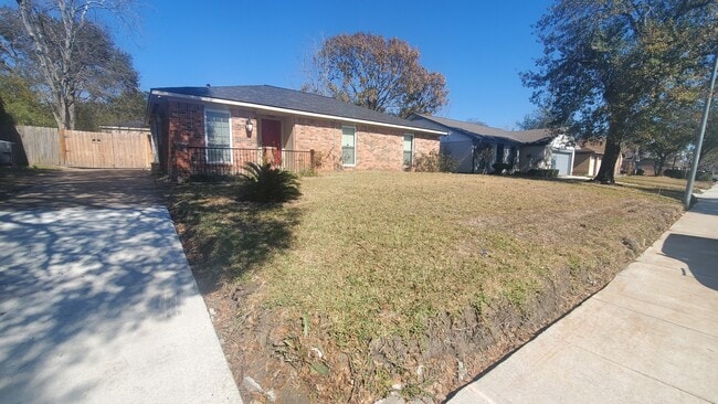 Photo - 15414 W Hampton Cir