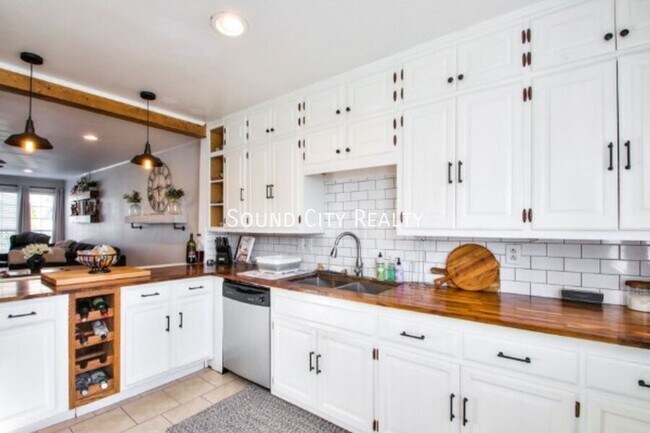 Photo - 103 Cherokee Rd Unit A