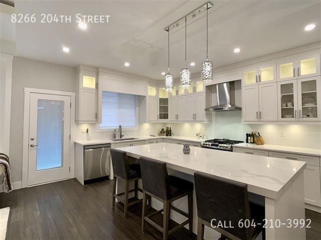 Photo - Gorgeous Home In The Heart Of Willoughby Heights!