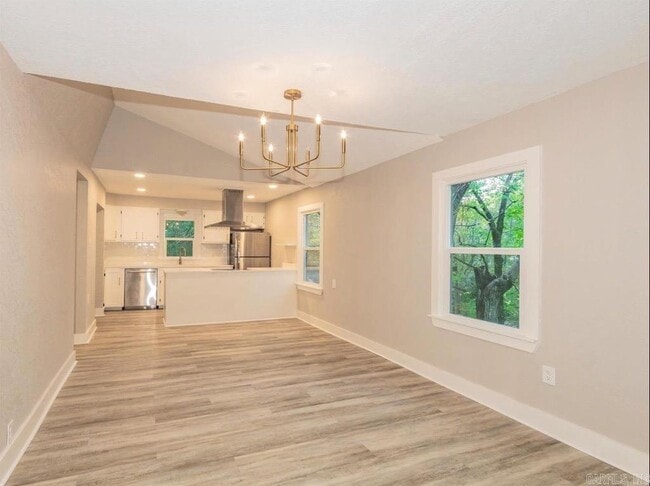 Photo - 107 N Summit St