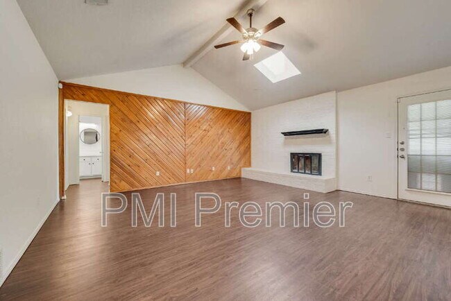 Photo - 516 Roberts Dr