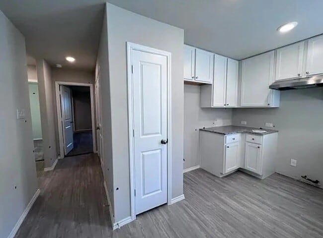 Photo - 10547 Varmus Dr