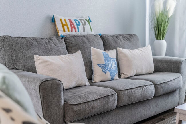 Photo - 2422 Key Hole Vw