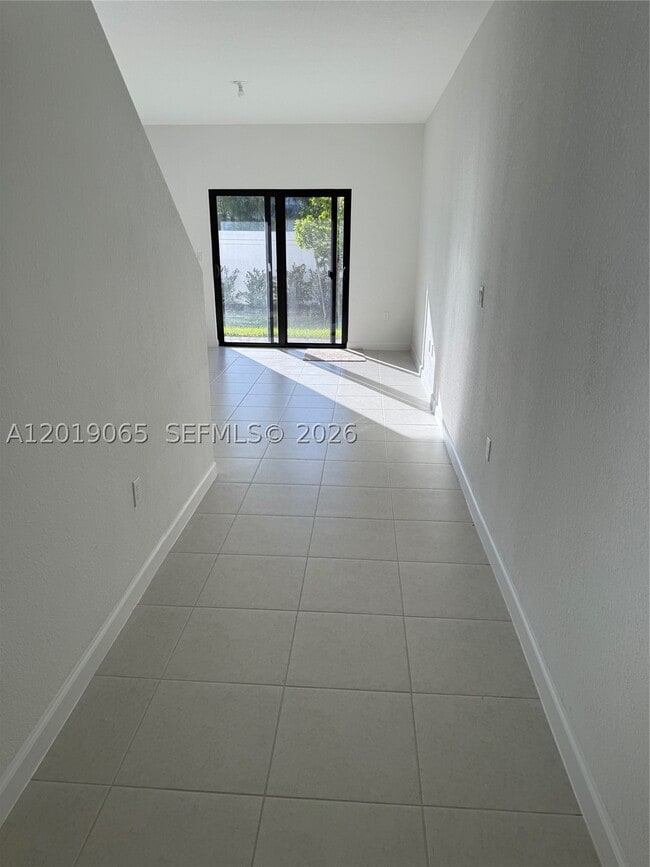 Photo - 4957 Oakmont Dr