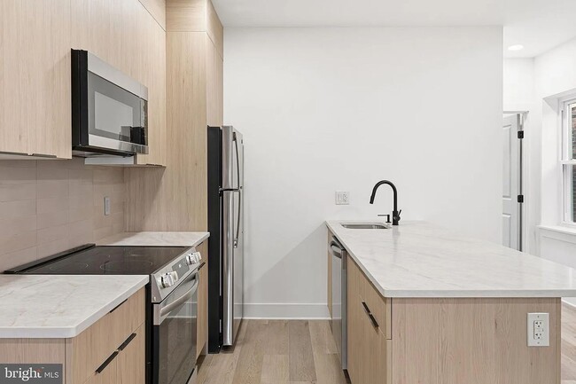 Photo - 1502 S 52nd St Unit B