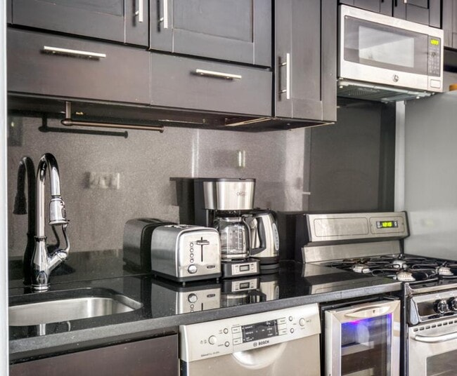 Photo - 219 E 28th St Unit 5D