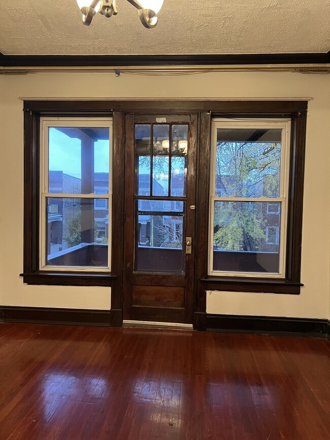 Photo - 4839 N Claremont Ave