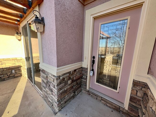 Photo - 5807 Zinfandel St