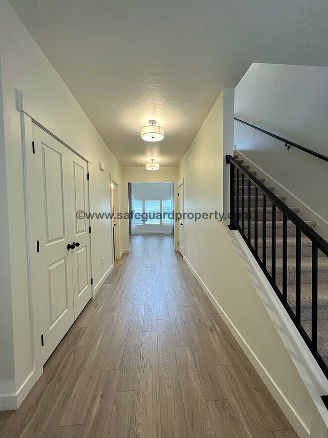 Photo - Fabulous Home in Eagle Mountain