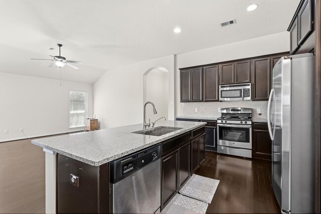 Building Photo - 18751 Majestic Vista Ln