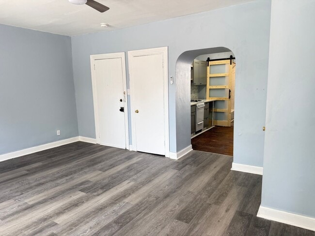 122 College Ave Unit 2