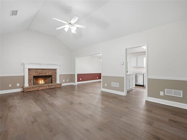 Photo - 166 Cove Hill