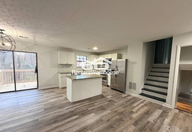 Photo - 1909 Suwanee Valley Rd NW