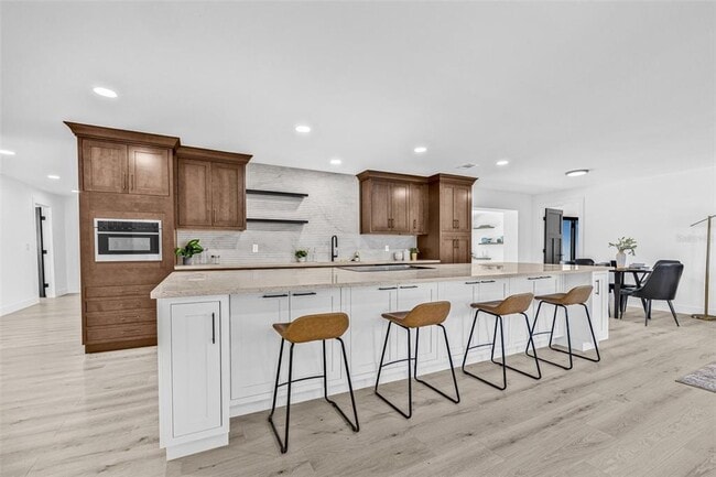4495 Clearwater Harbor Dr