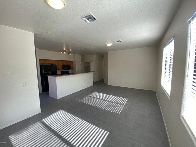 Building Photo - 1262 E Weimer Cir Unit 39