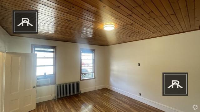 Building Photo - 3 bedroom in Brookline MA 02445 Unit 1 Rental