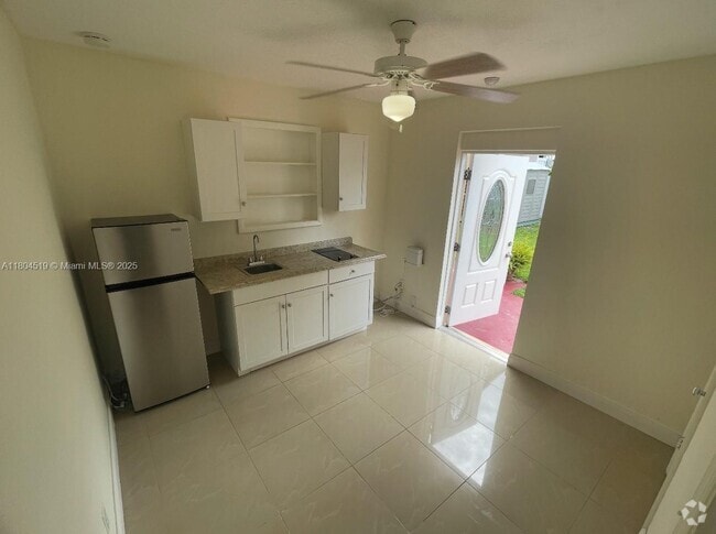 Building Photo - 12520 W Randall Park Dr Rental