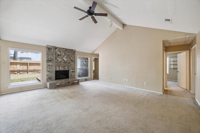 Photo - 16330 Leamington Ln