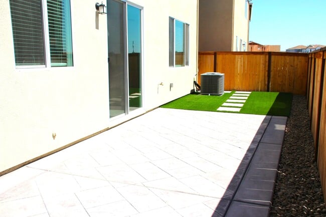 Photo - 3596 Kona Kai Wy