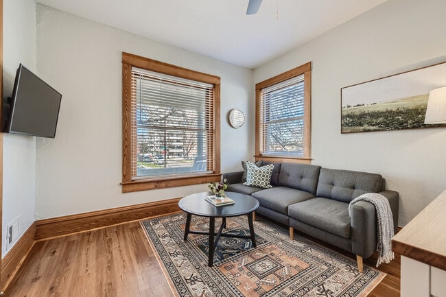 Building Photo - 91 Pearl St