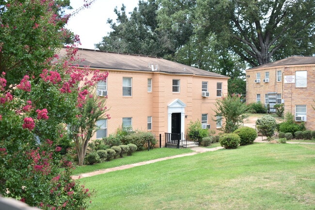 Photo - Oak Meadows Apartments