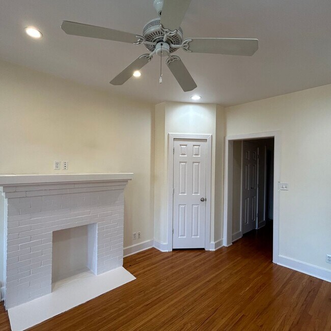 Photo - Alves - 1322 (KC) Unit Apt 3