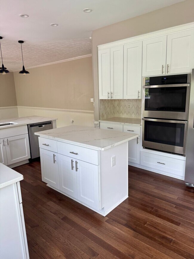 Photo - CHARMING HOME IN HIGHLY SOUGHT AFTER NEIGHBORHOOD.