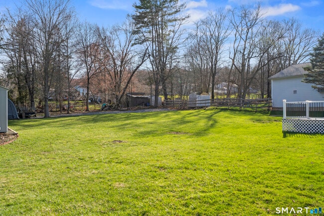 Photo - 77 Basswood Dr