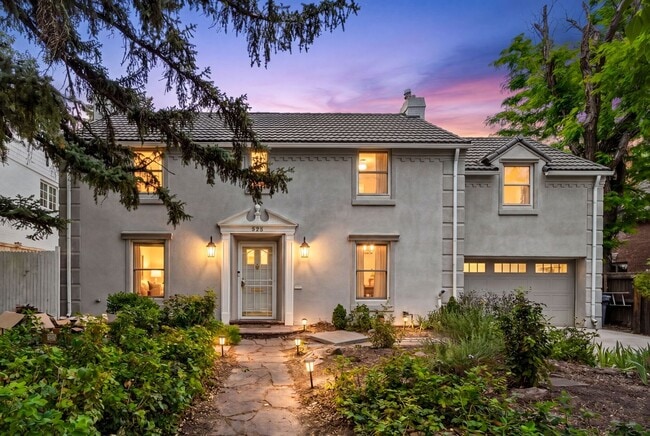 Building Photo - Charming 4BD, 5BA East Denver Home Near 9th & CO