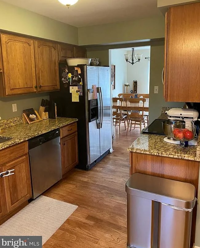Photo - 17570 Macduff Ave