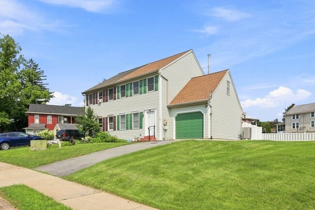 Photo - 15 Beech Ln